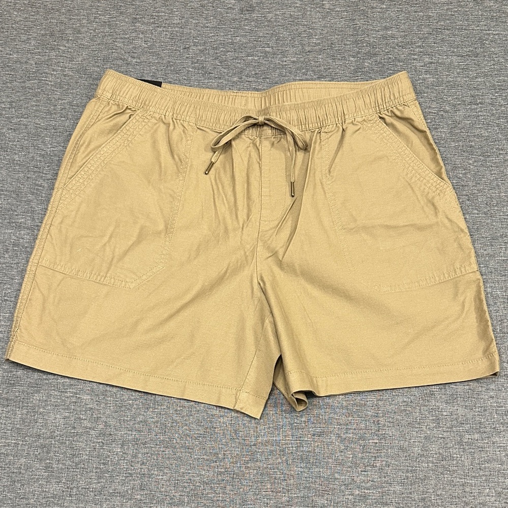 TAHARI Women's Cargo Shorts